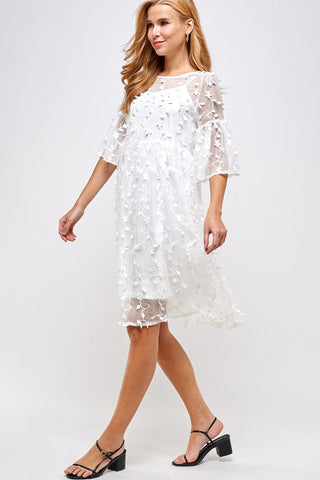 VINNING WHITE LACE DRESS